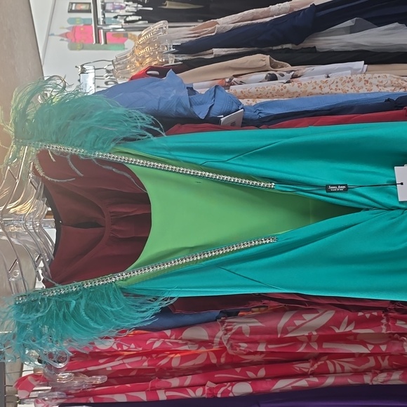 Bright Green Stretch Prom Dress - Picture 3 of 5